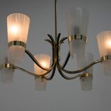 Lustre en laiton et verre de style Lyfa, Danemark, années 1970