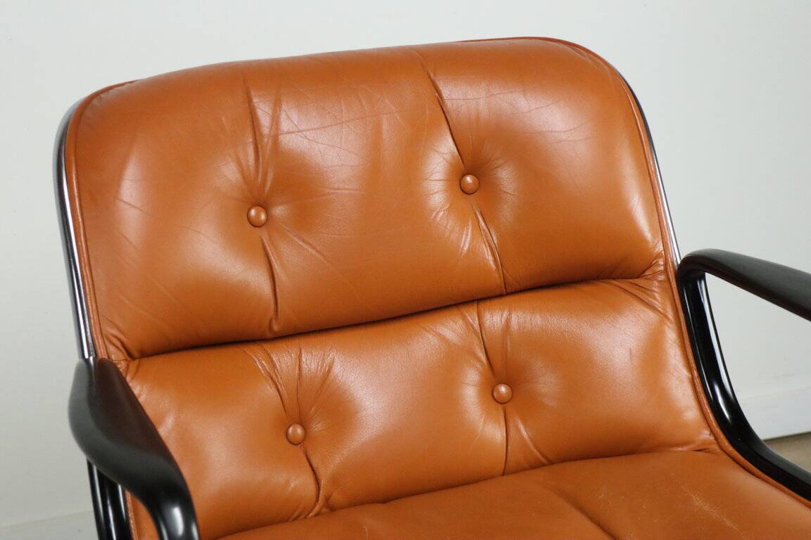 Charles Pollock leather office chair, Knoll edition, 1970