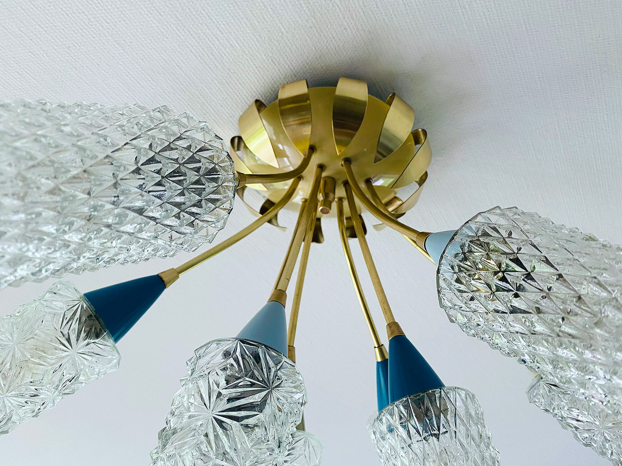 plafonnier lampe vintage, annees 50, verre laiton, bleu beige or