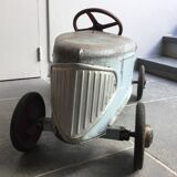 Old metal pedal car 1930
