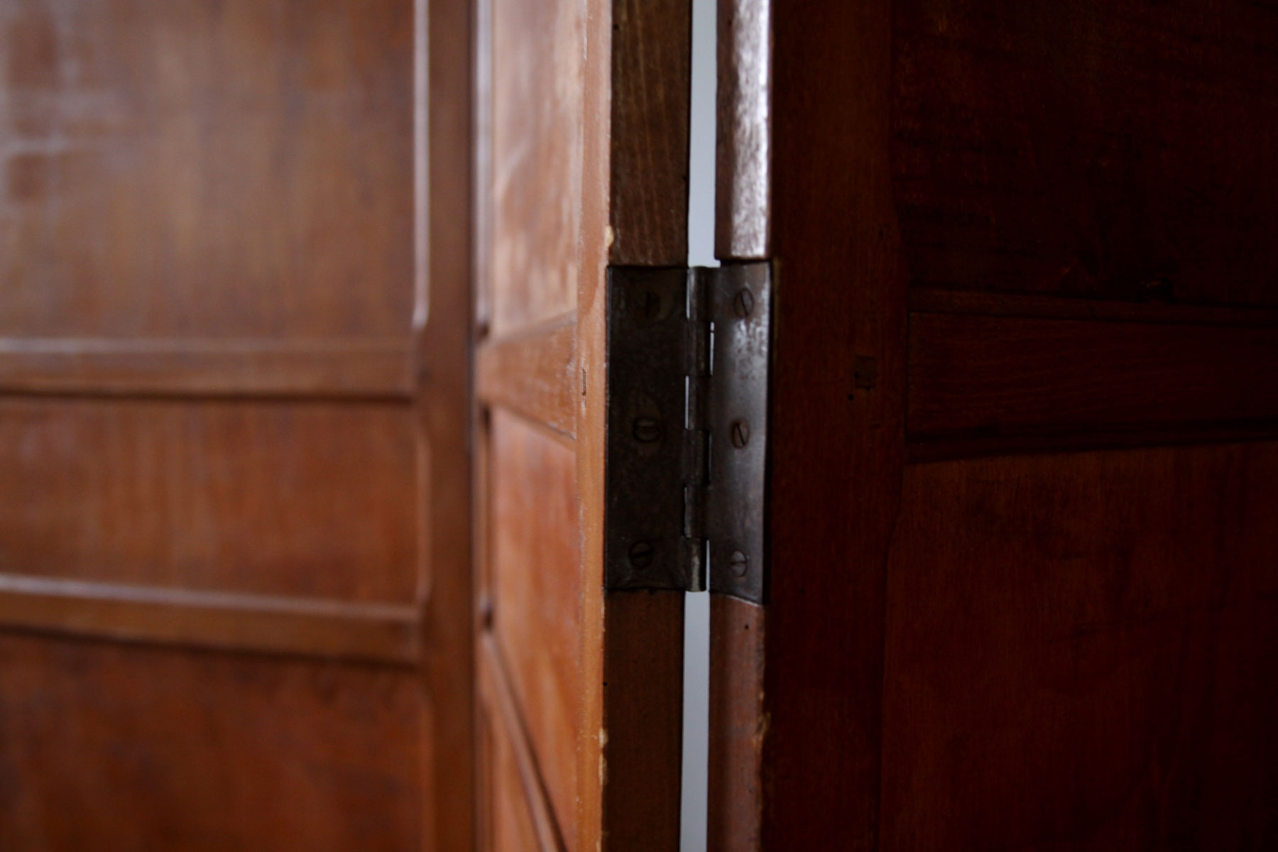 Wooden screen 5 instores