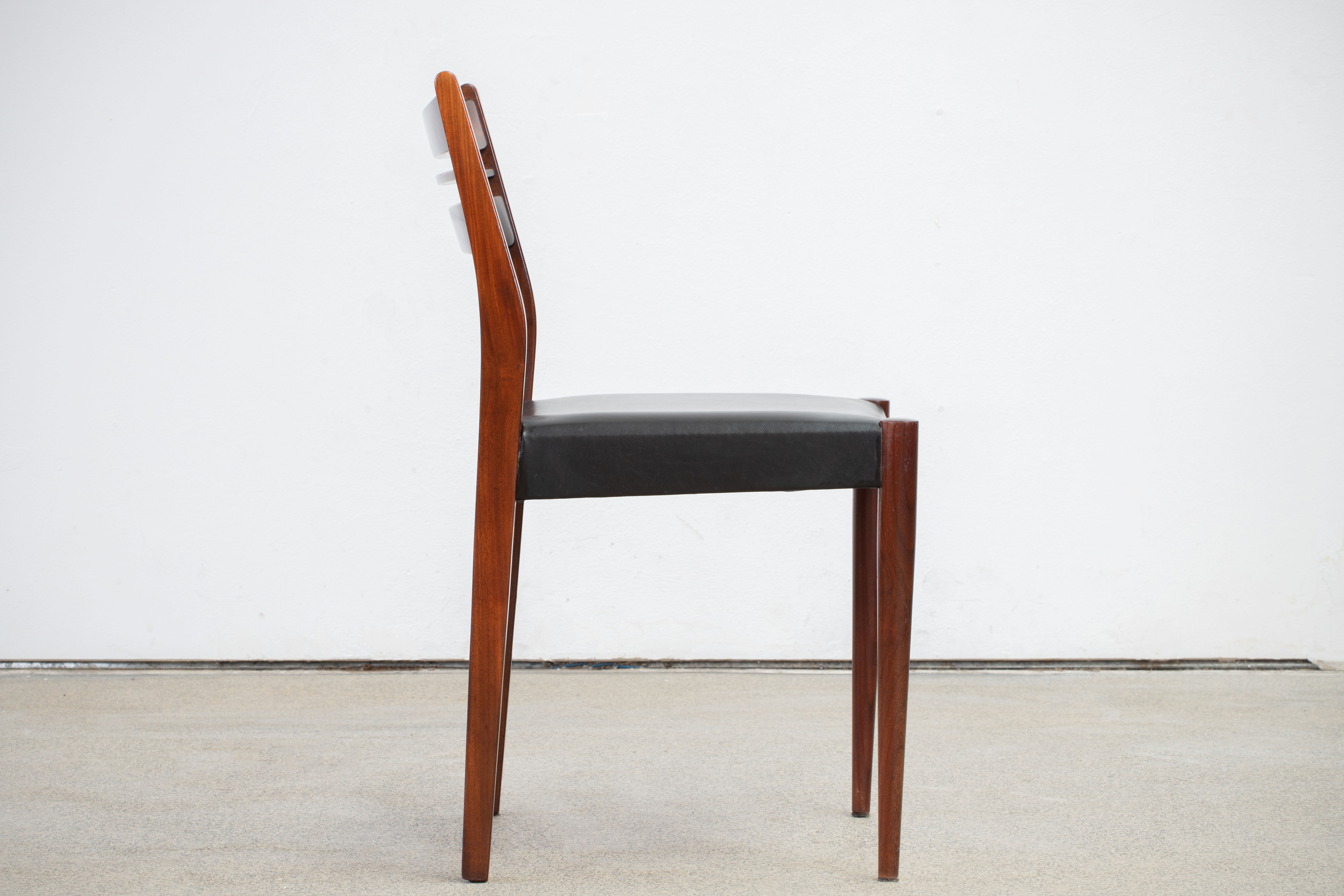 6 vintage Scandinavian rosewood chairs - 1960