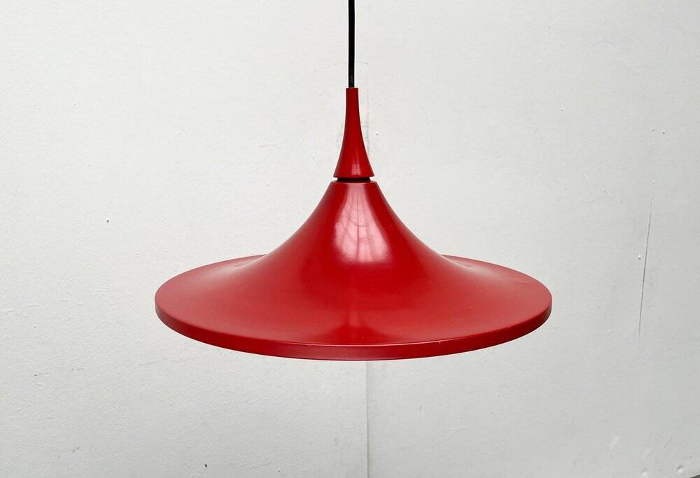 Red tulip pendant lamp from the mid-century space age by Rolf Krüger for Staff, 1960s.
