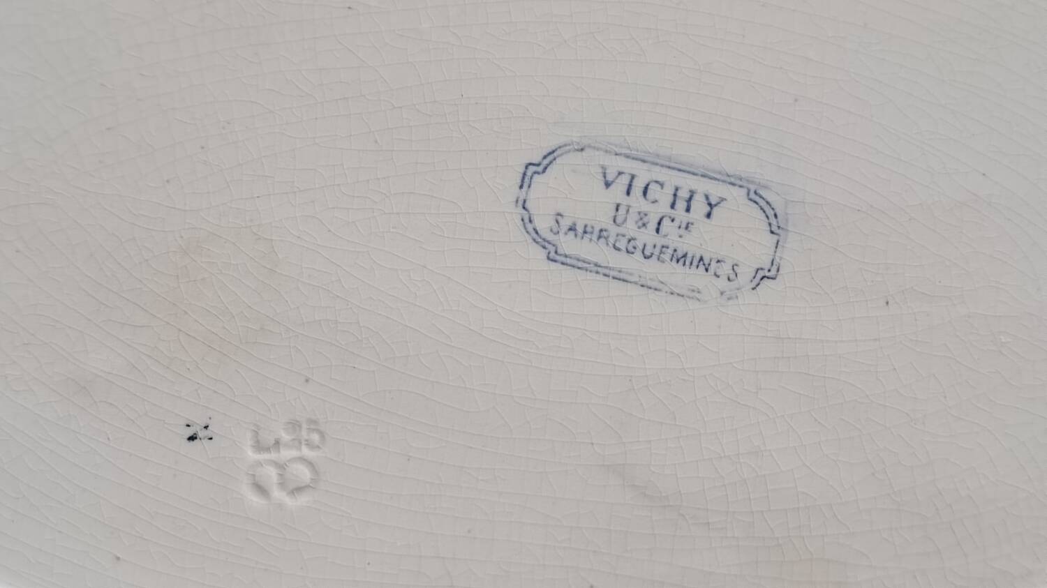 Oval iron earth dish Sarreguemines