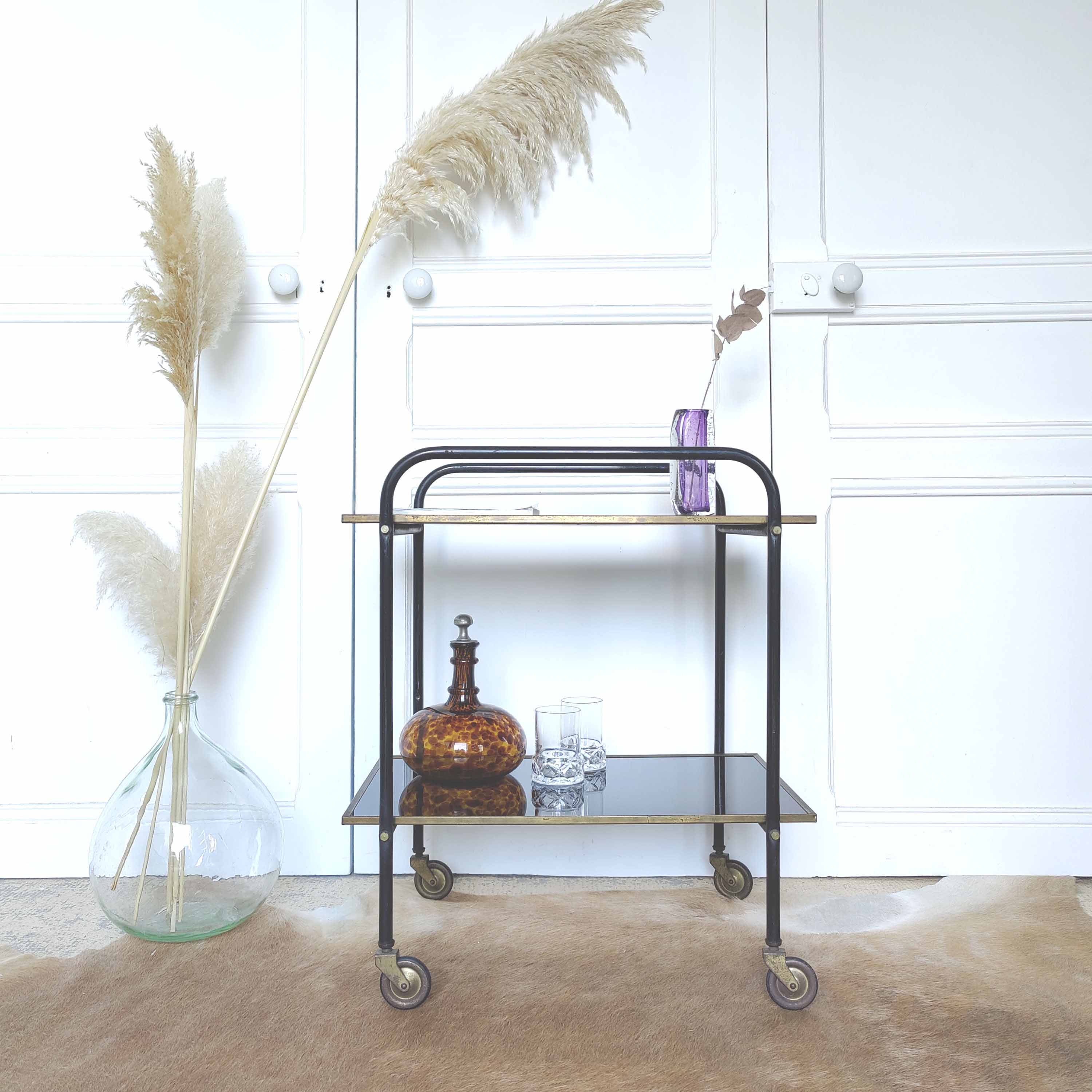 Dessert bar metal black and gold glass black 50s