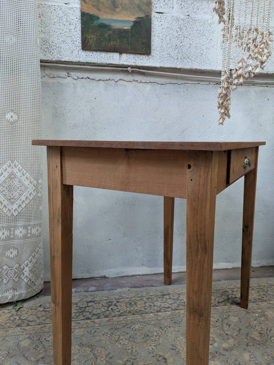 Table / desk