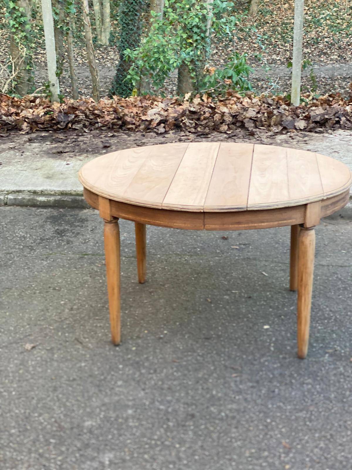 Renovated Louis Philippe round extendable dining table from the 18th century, 205cm.