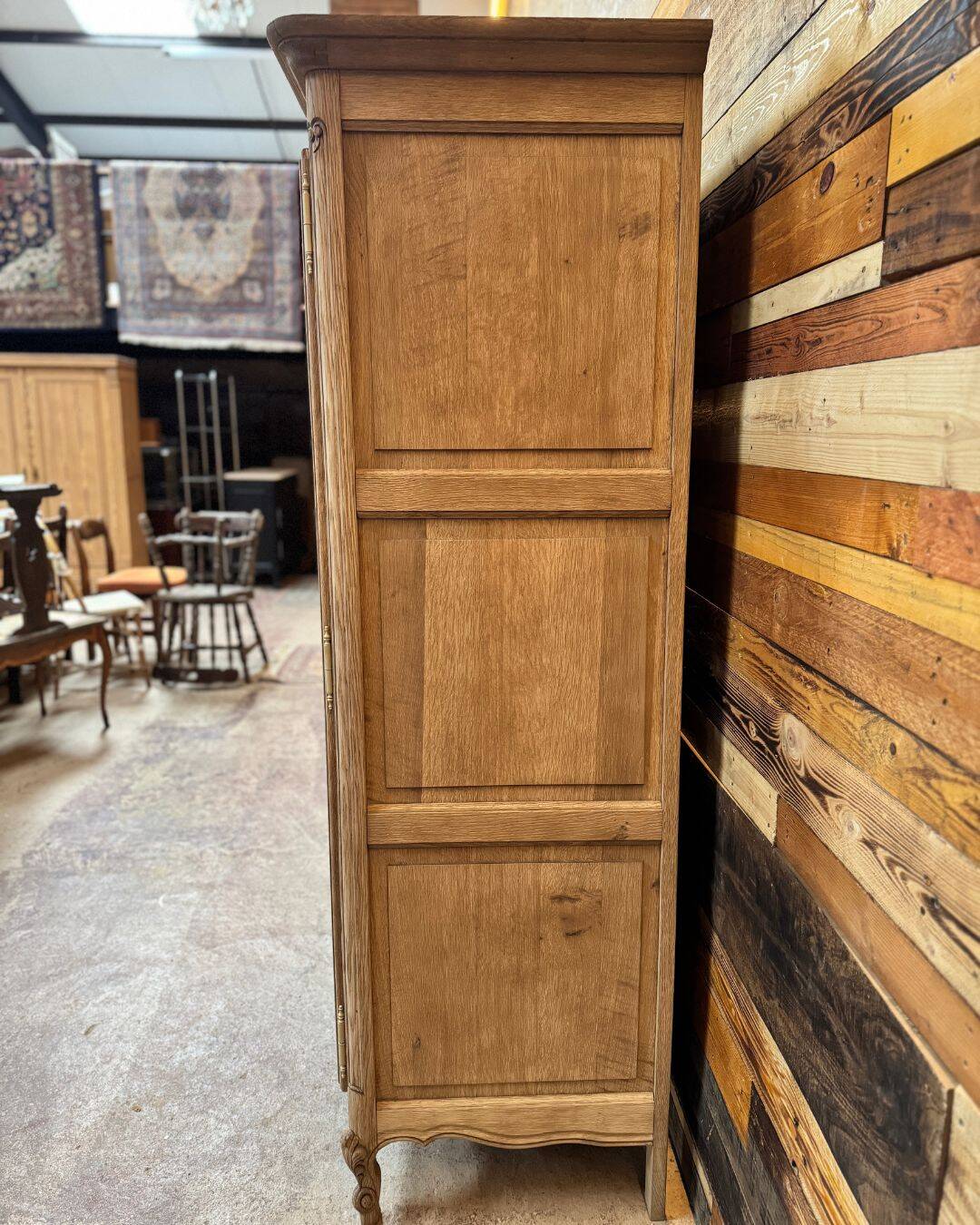 Oak wardrobe in Louis XV style