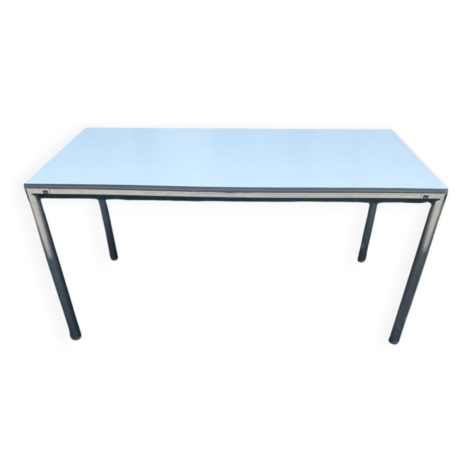 Vintage 1990s table with detachable grooved legs