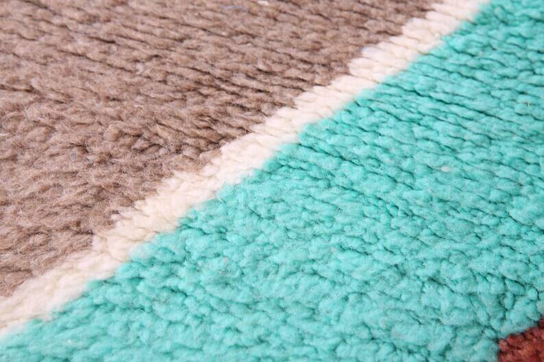 Authentic natural wool Berber rug size 1.5/2.5 m