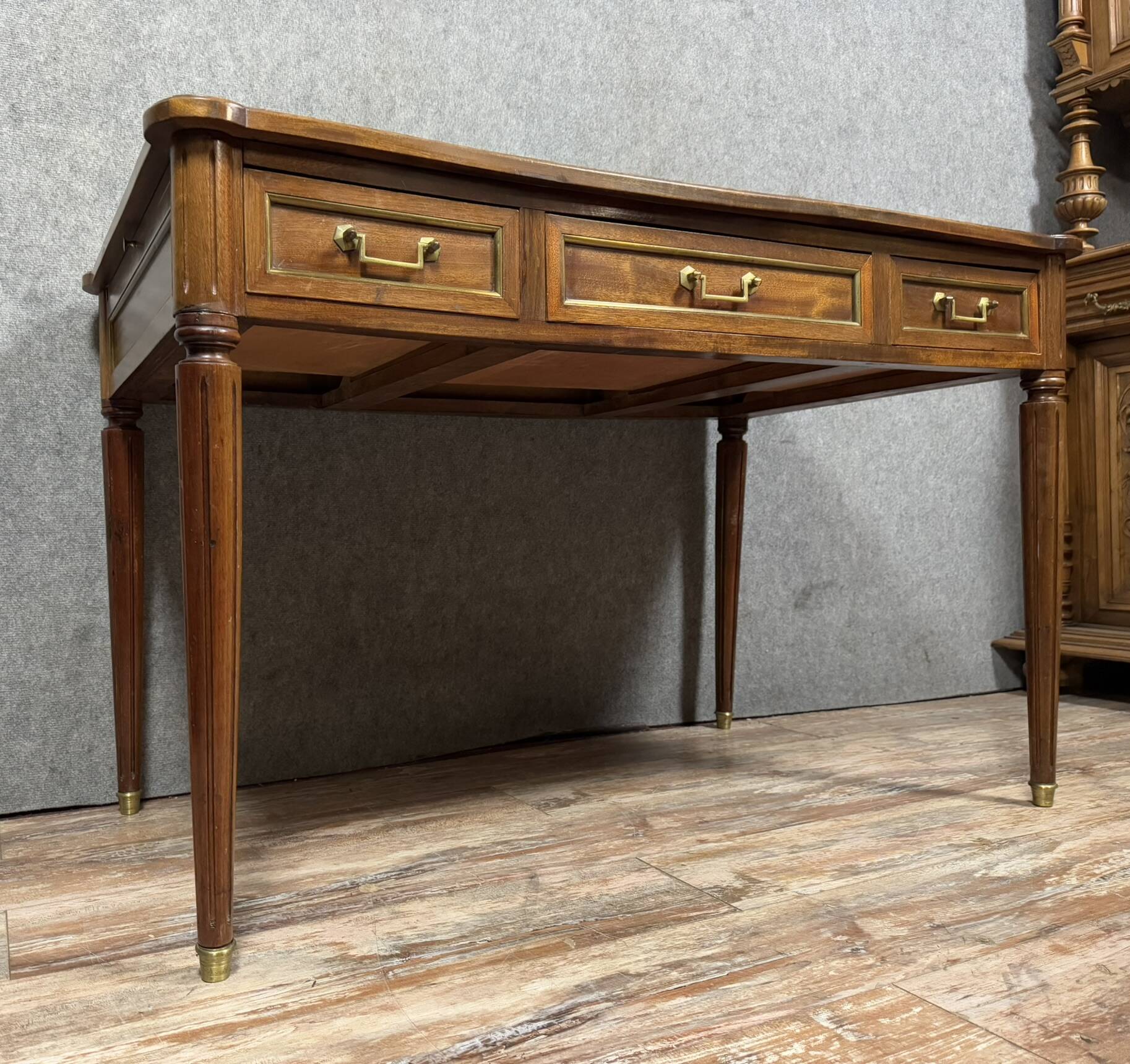 Louis XVI style desk in mahogany and copper reeds circa 1880