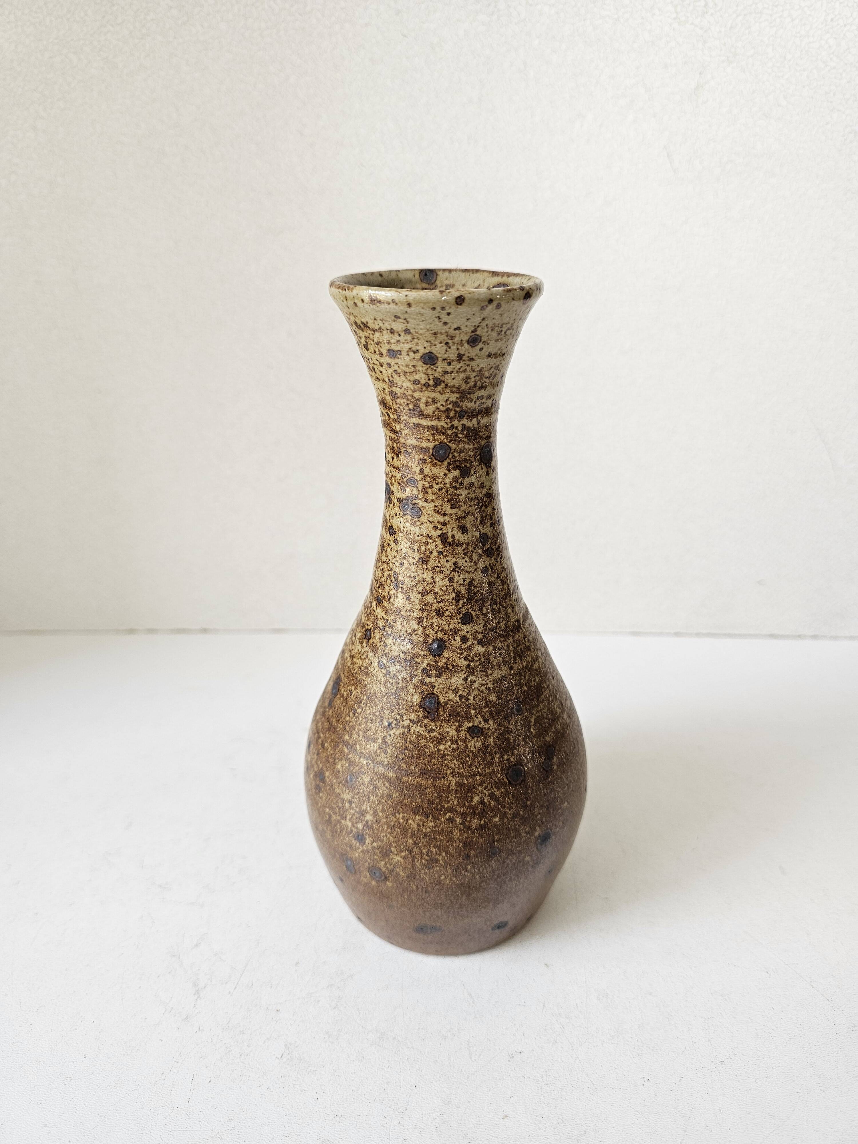 Vase soliflore en céramique grès pyrité Signé Christophe et Nathalie Hurtau