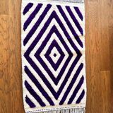 Handmade wool rug from Moroccan Atlas, size 140 x 260 cm.