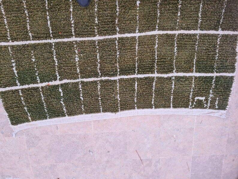 Handmade natural wool rug size 250 x 250 cm