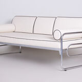 Canapé Mucke Melder en cuir blanc fabriqué en Tchéquie des années 1930