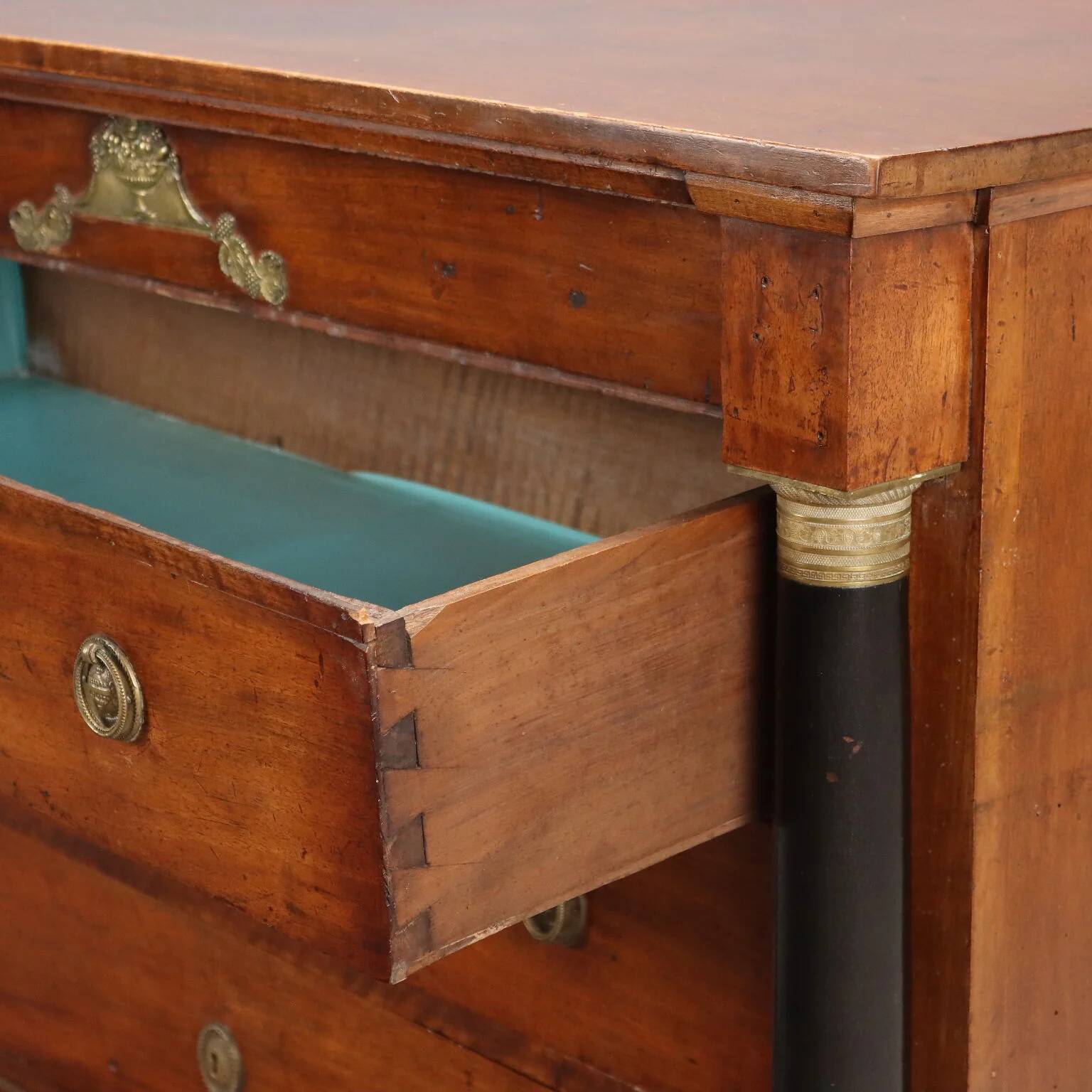 Ancient Empire commode in walnut and bronze, Italy, 19th century.