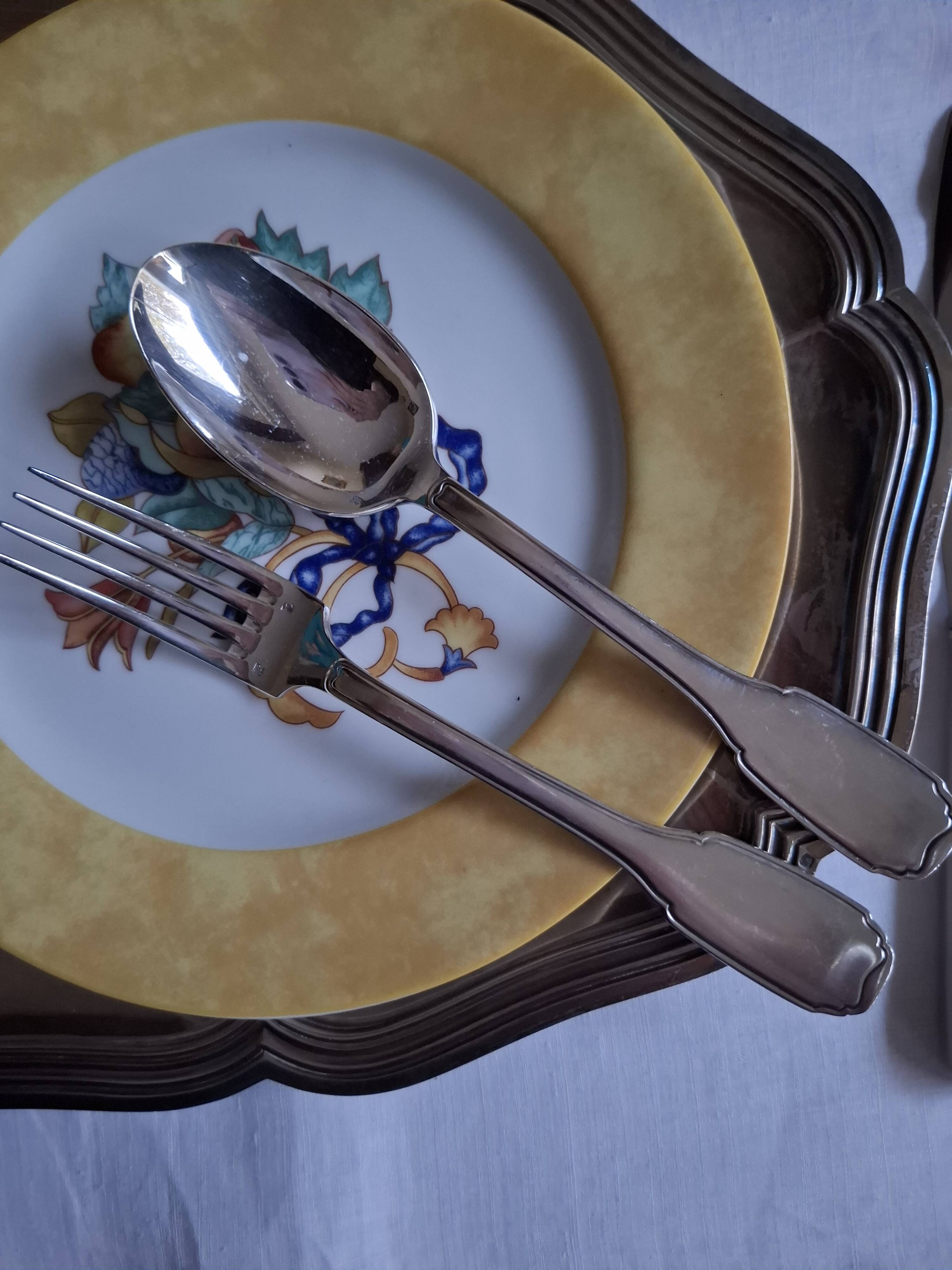 Orbrille 'Versailles' 89-piece silver cutlery set
