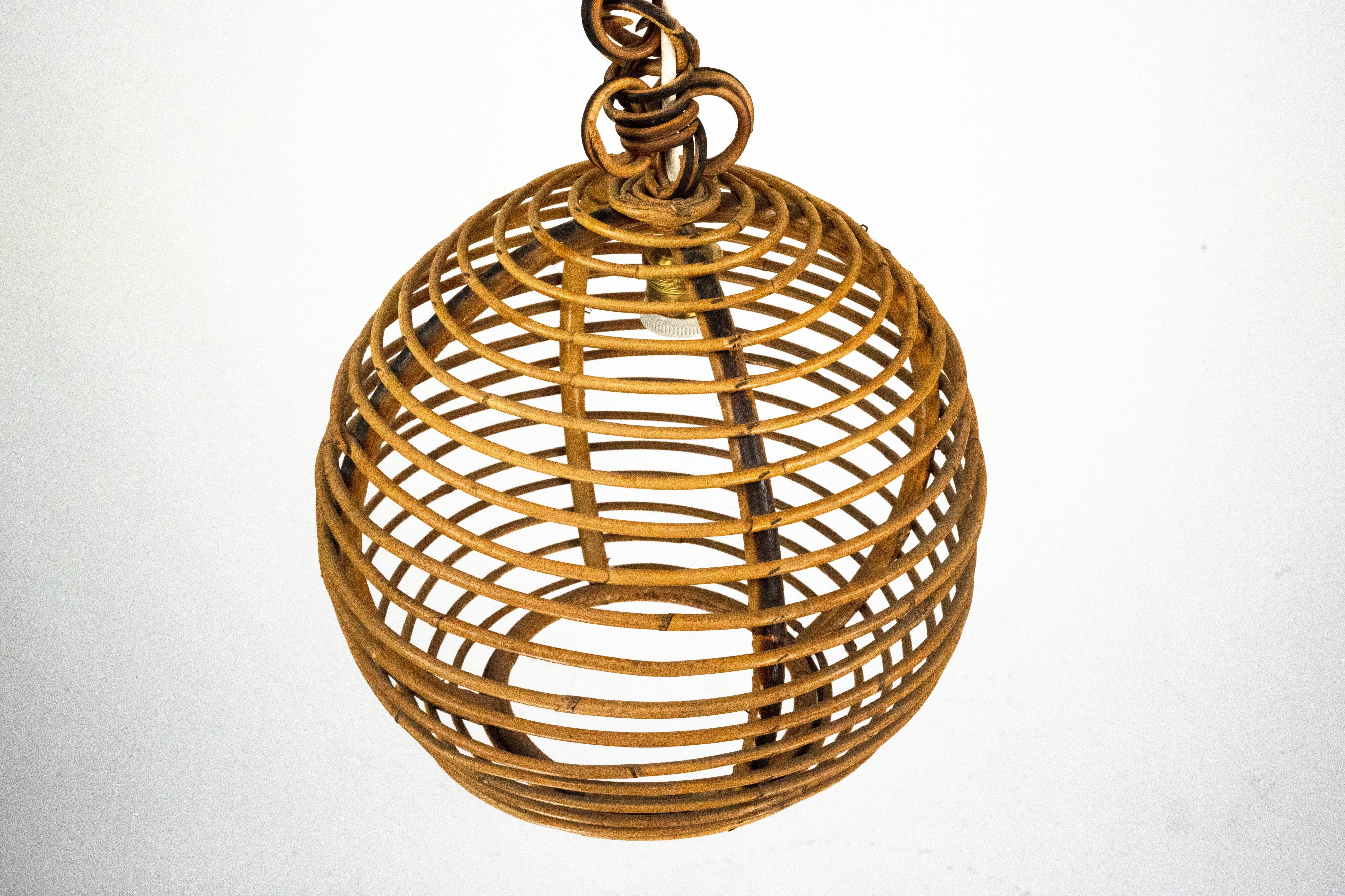 Chandelier en bambou sphérique vintage des années 1950