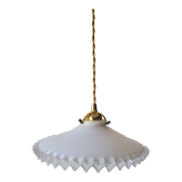Serrated opaline suspension