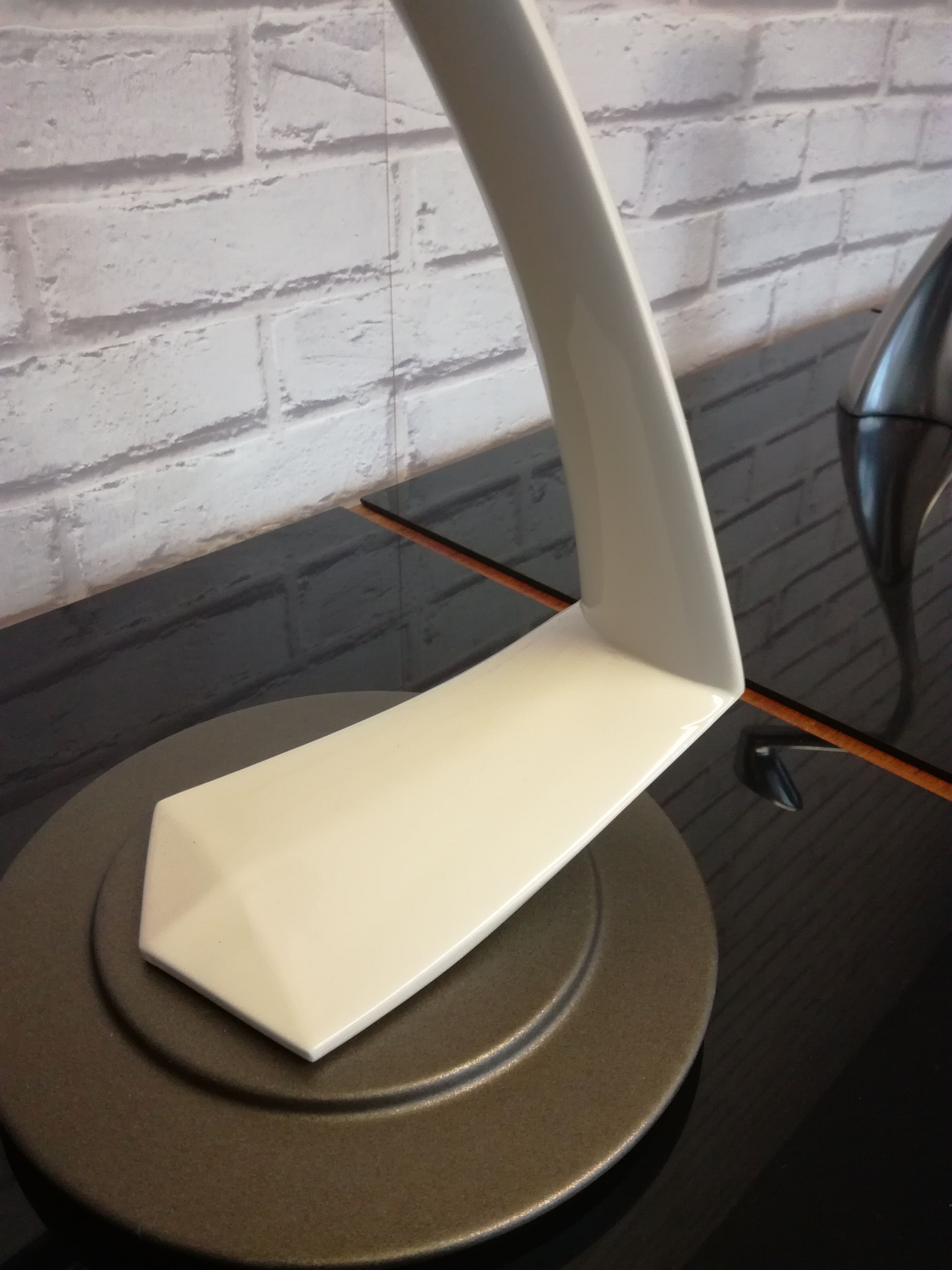 Boomerang model desk lamp by '70s fase