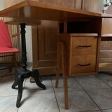Sewing table
