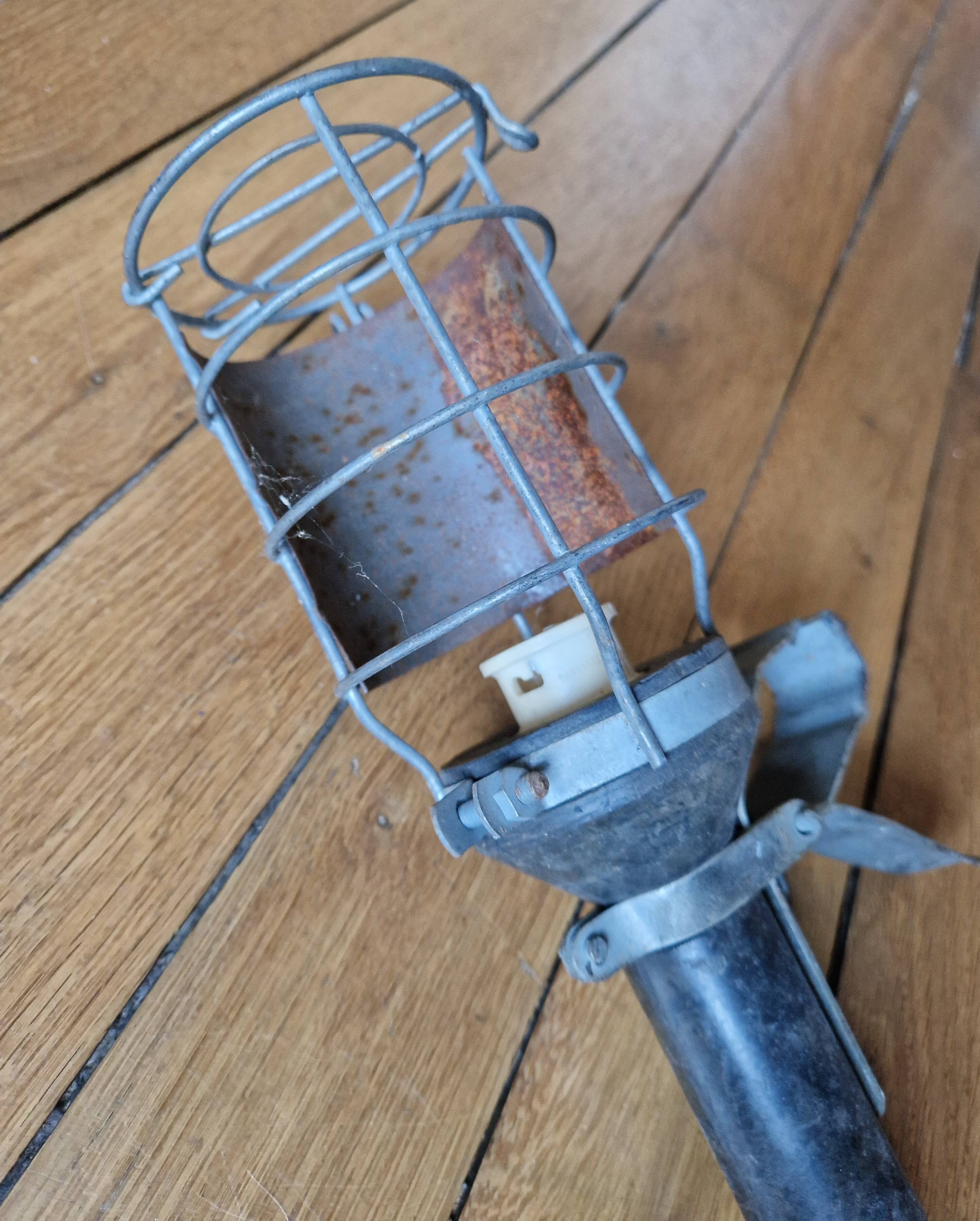 Industrial workshop portable lamp, vintage 1960s
