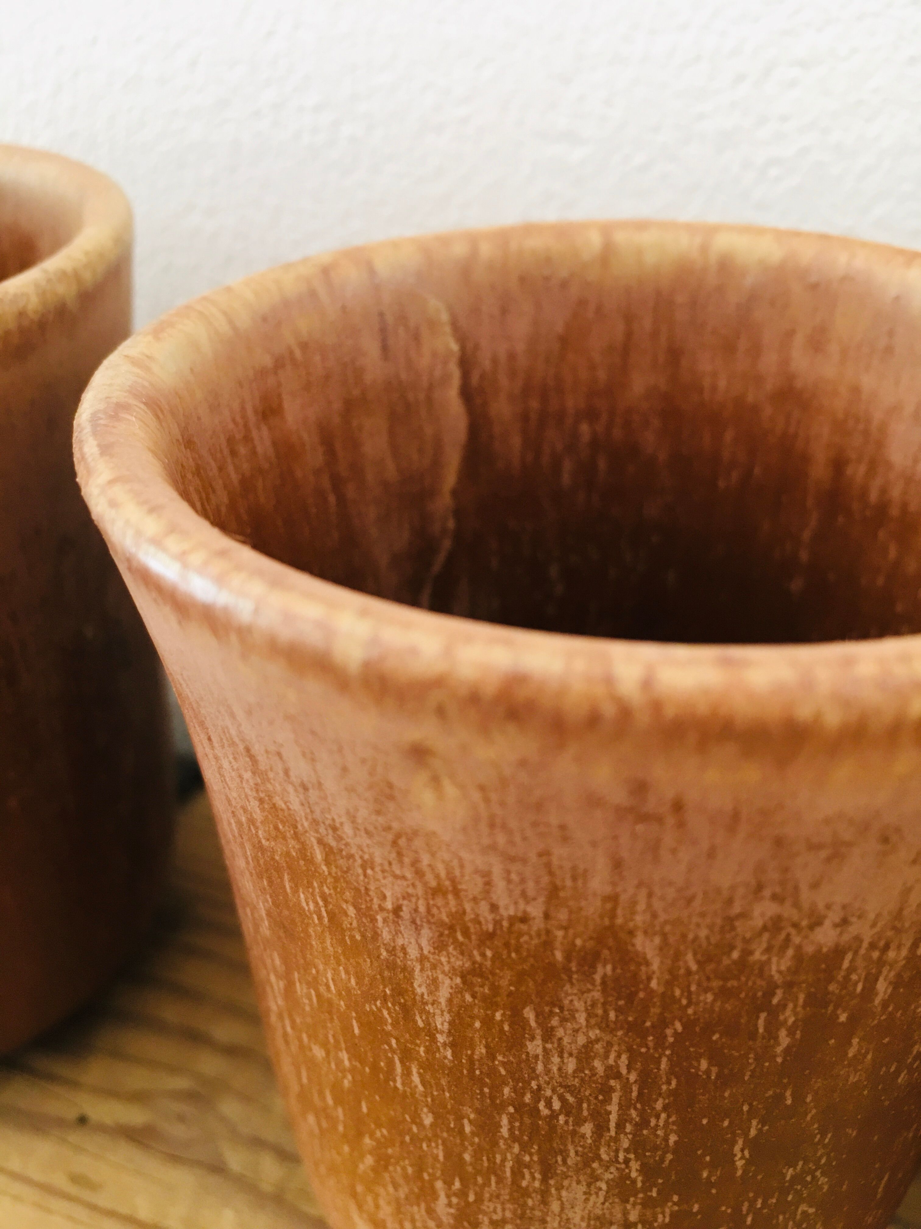 Sandstone cups