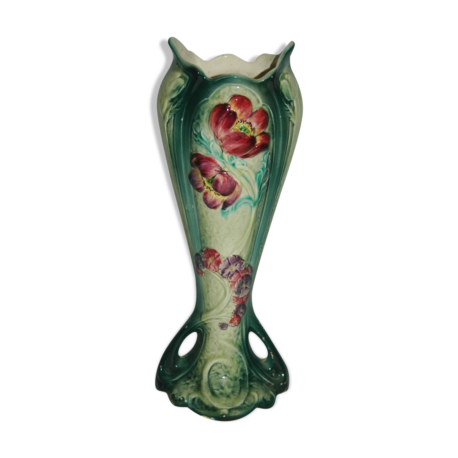 Vase en barbotine art-nouveau