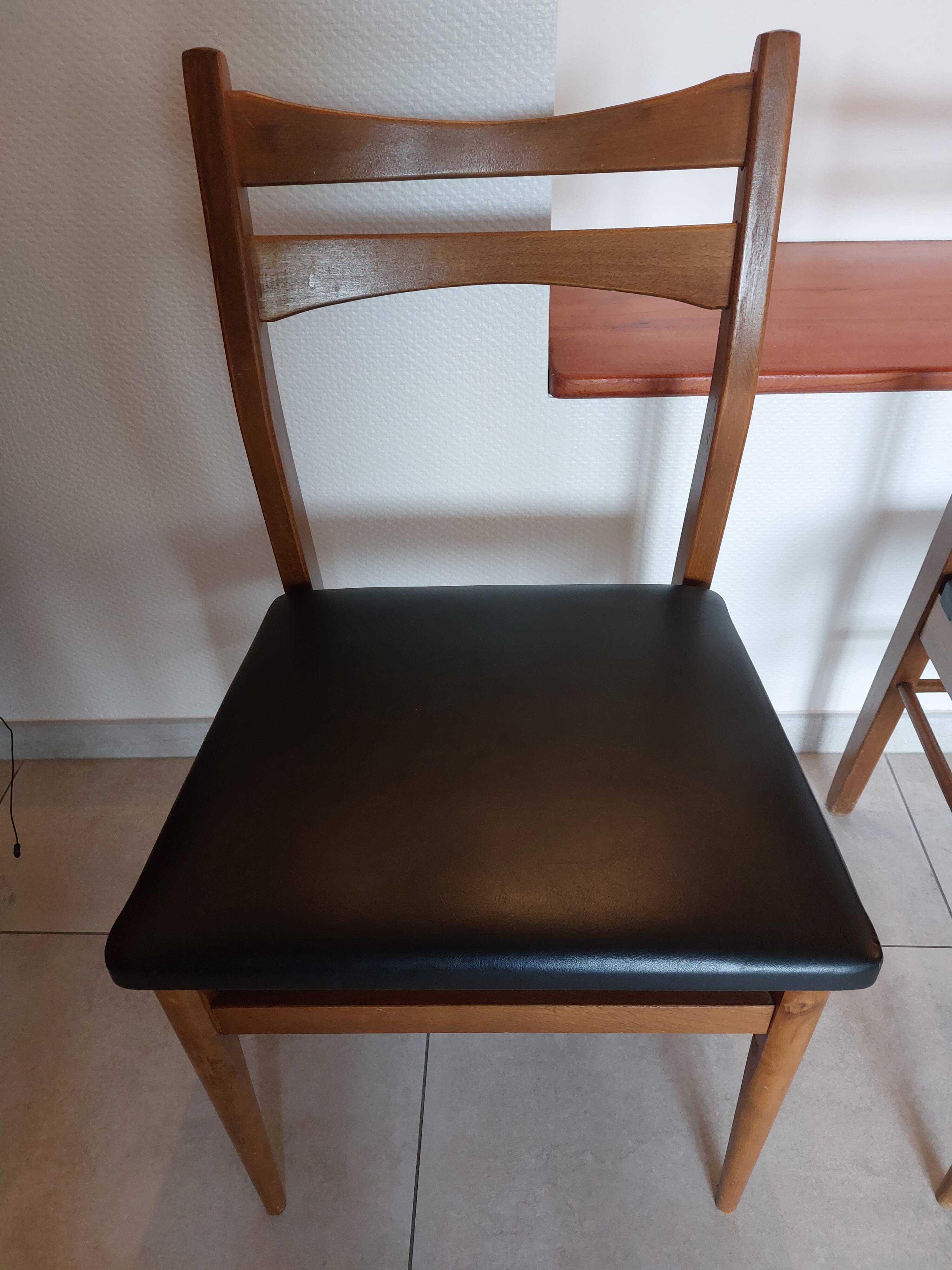 2 Scandinavian chairs