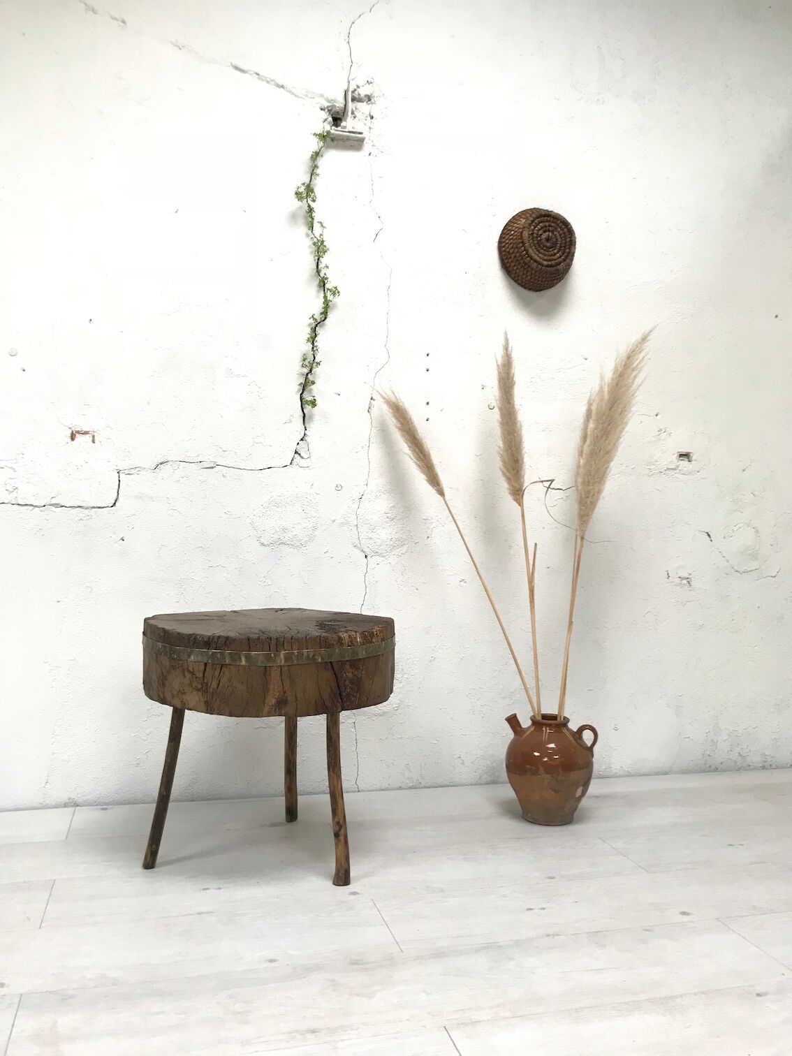 Primitive raw wood bill