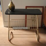 Metal sofa tip and wooden tray