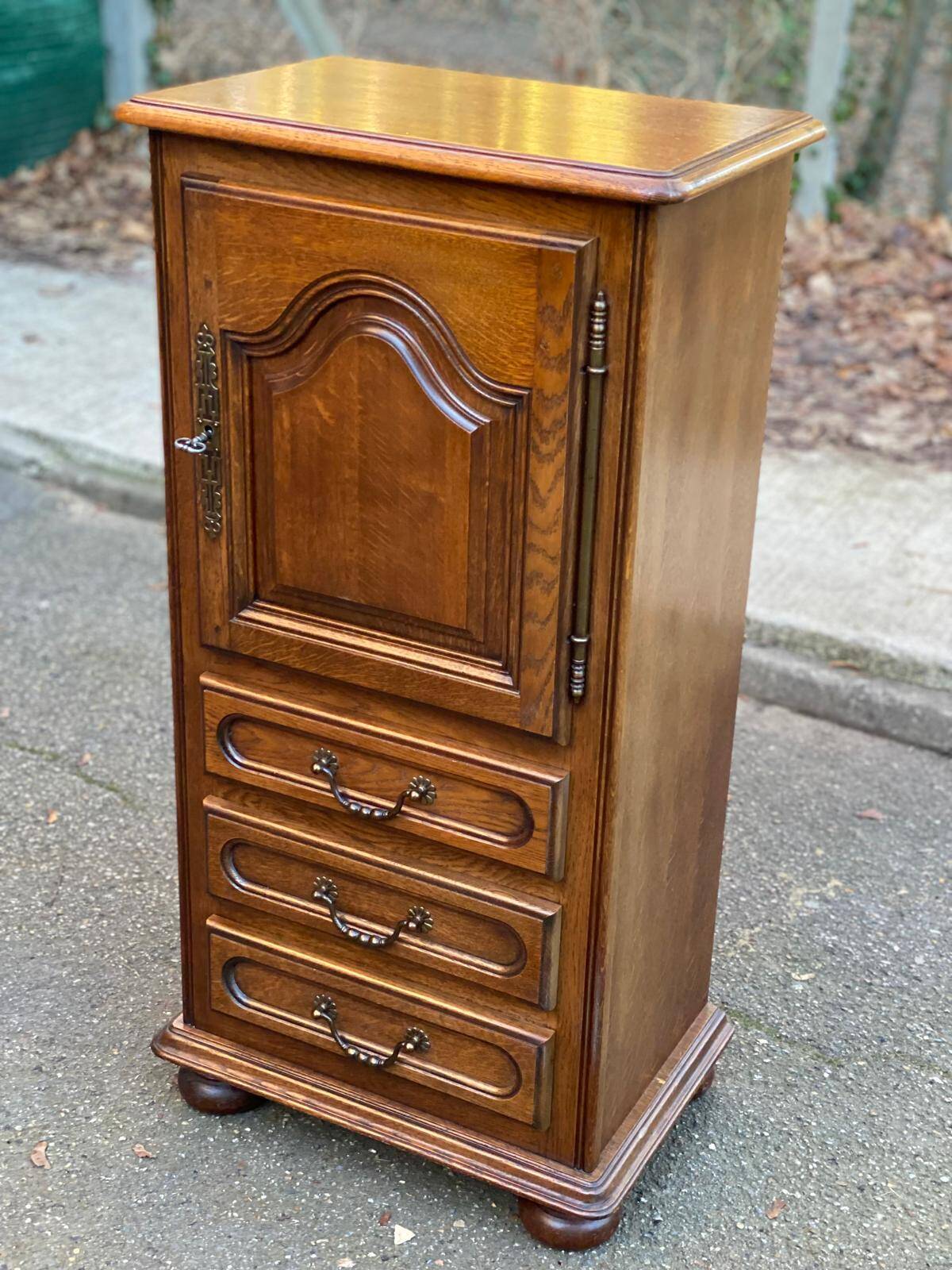 Louis XIV solid oak commode confiturier from the 20th century, 58x38cm.