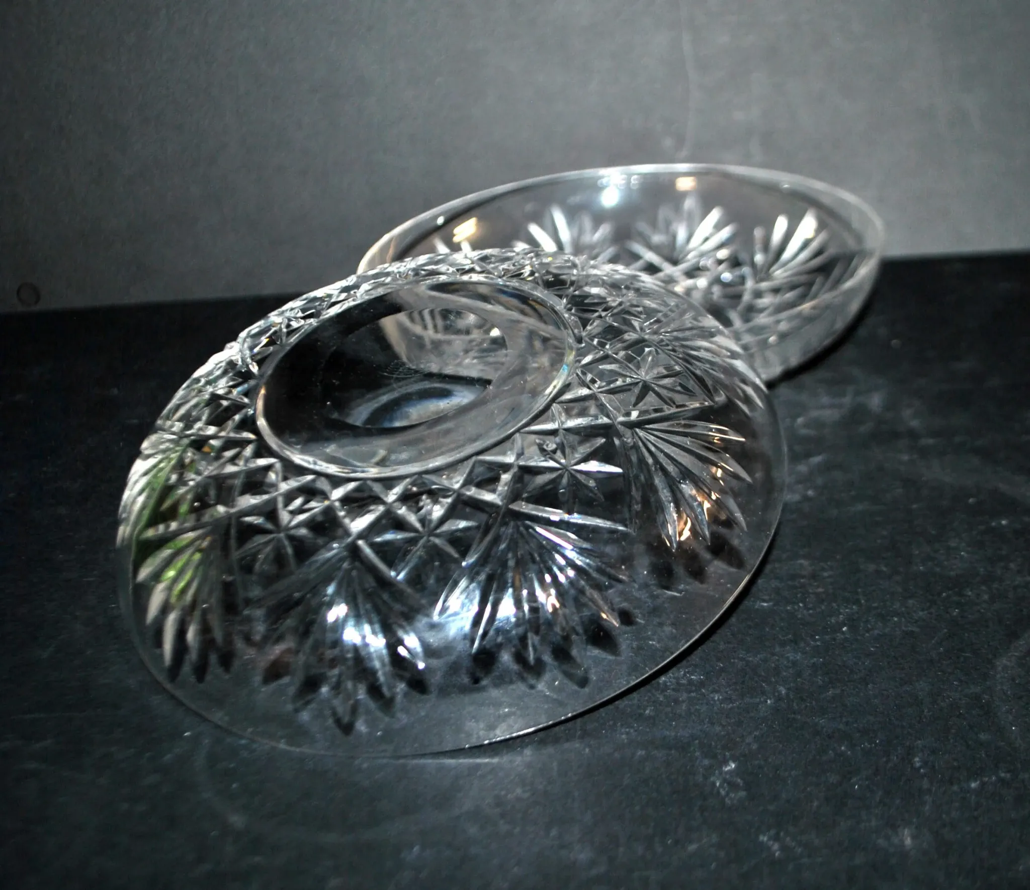 Saint-Louis set of 2 cut crystal bowls 4147 model Massenet signed