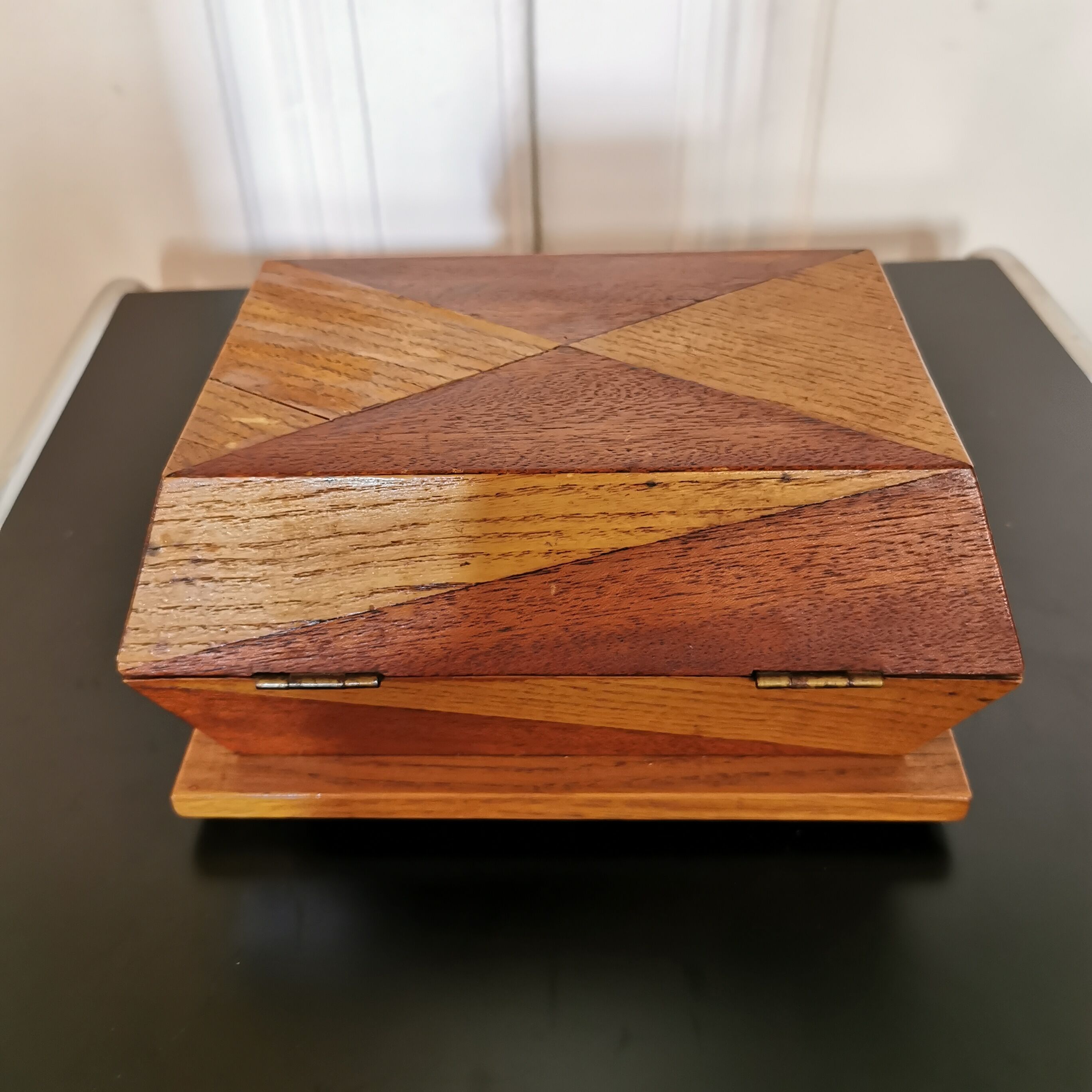 Wooden jewelry box