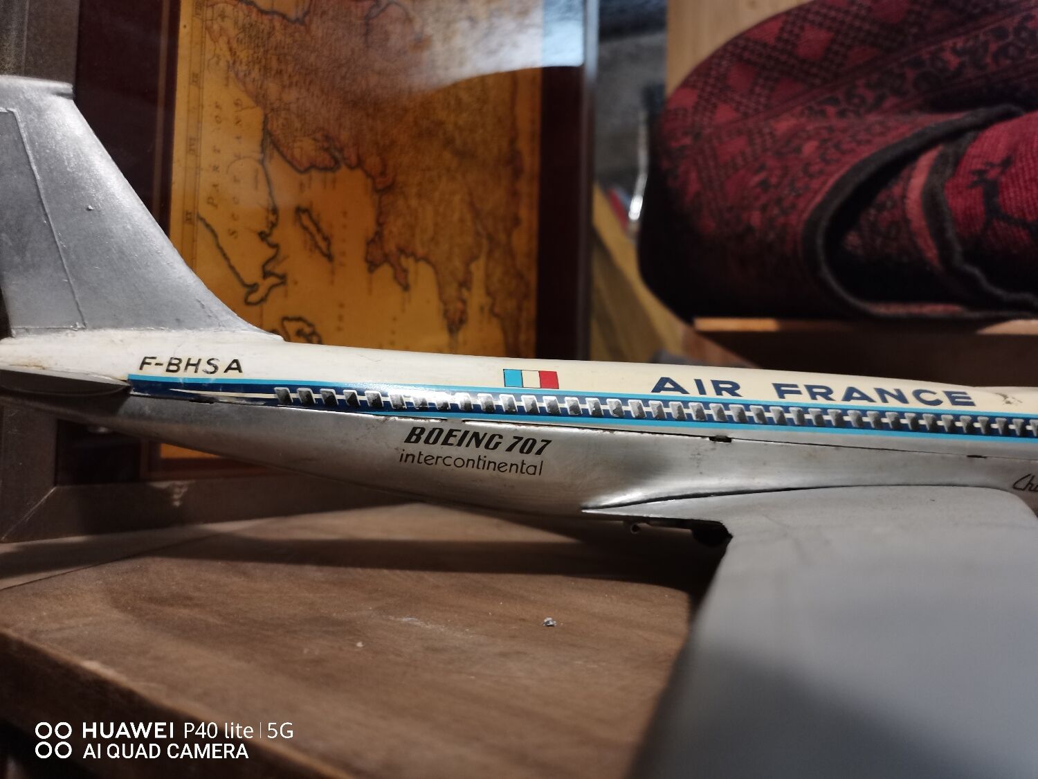 Ancienne maquette avion en métal