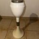 Italian ashtray 1970's in white plastic with its space age tulip foot