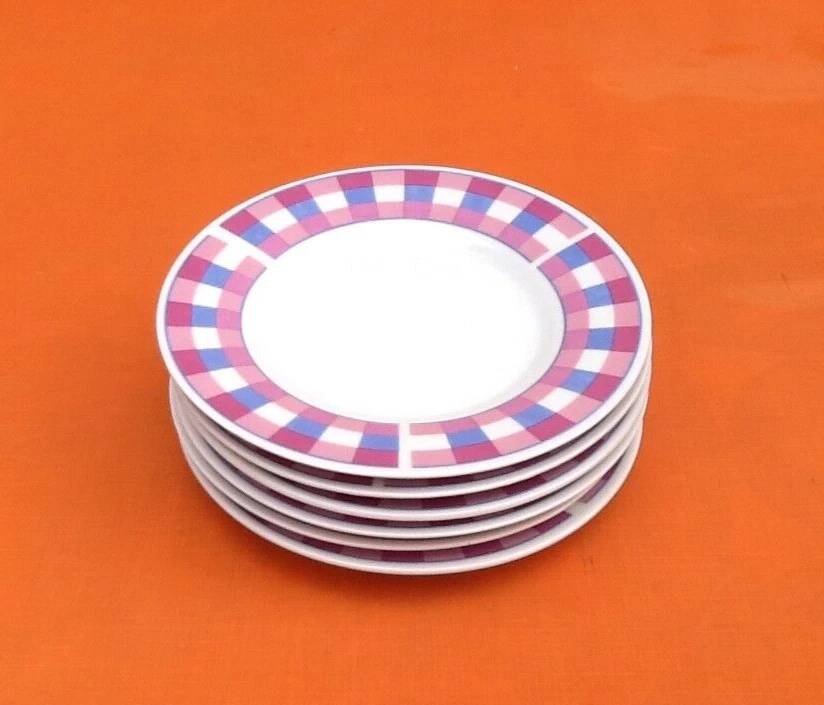 6 small porcelain plates/saucers with checkered pattern