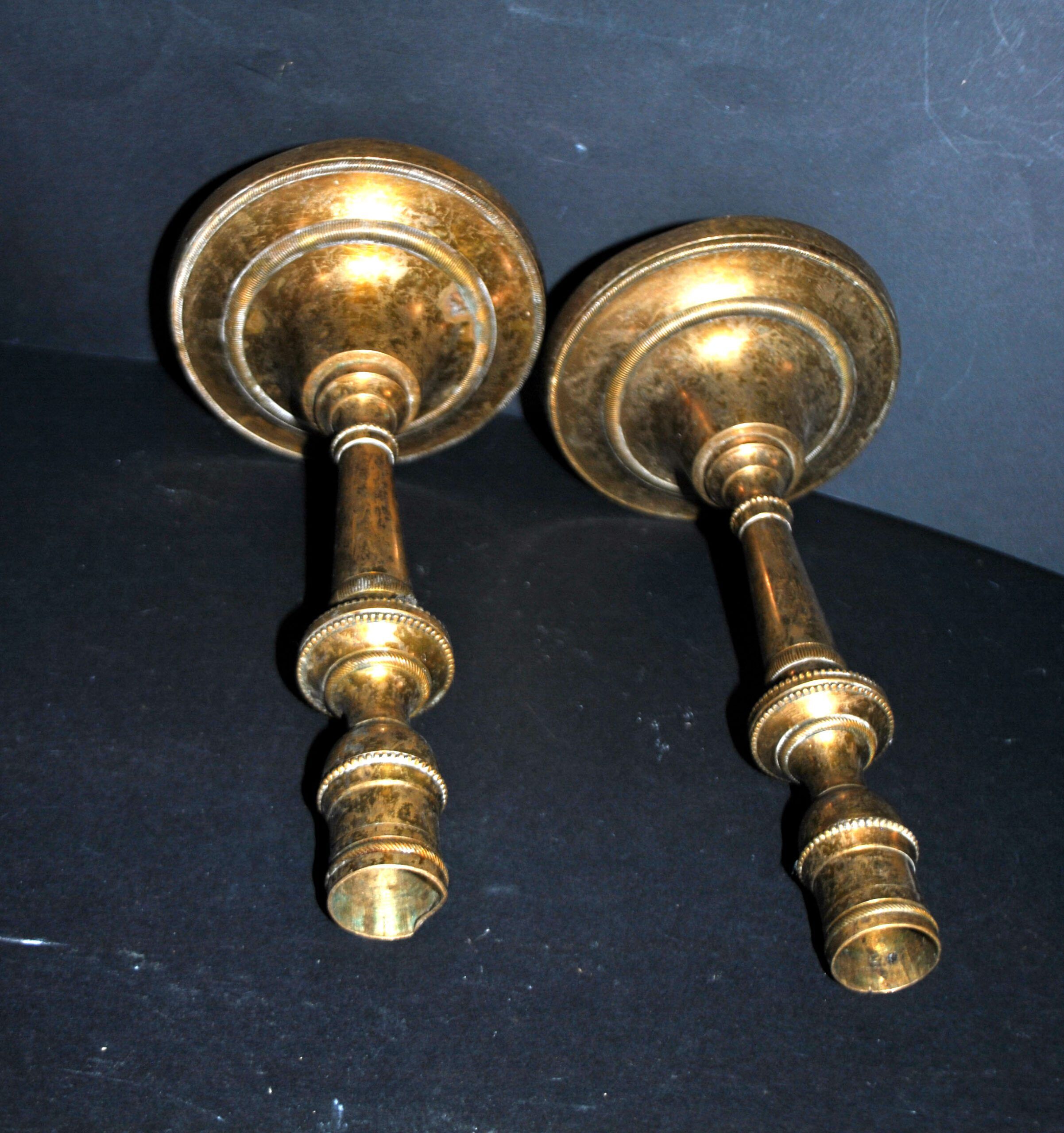 Set of 2 antique baluster candle holders in bronze – Pair of 19th-century beaded gadrooned candlesticks.