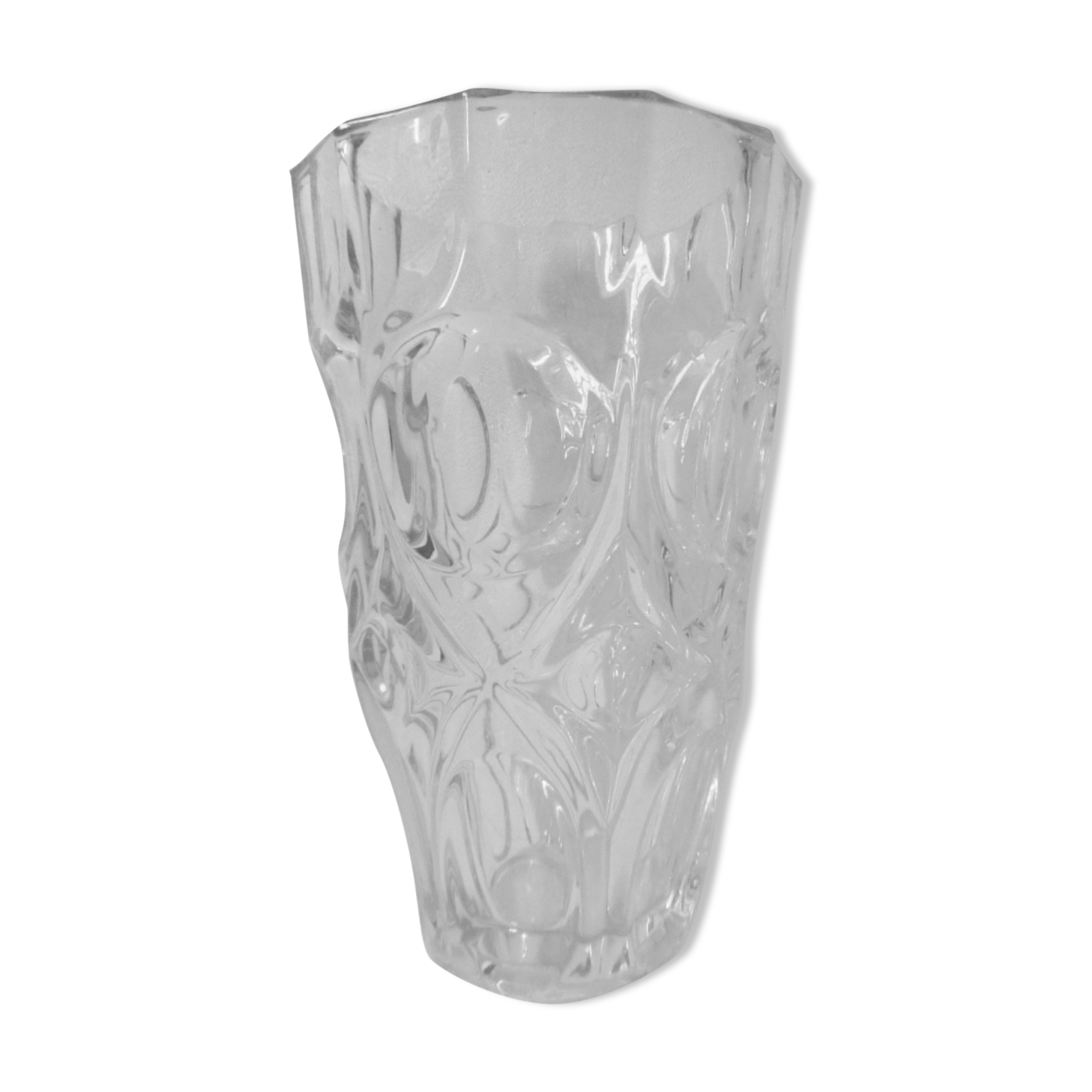 Transparent faceted crystal vase