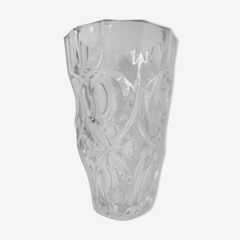 Transparent faceted crystal vase