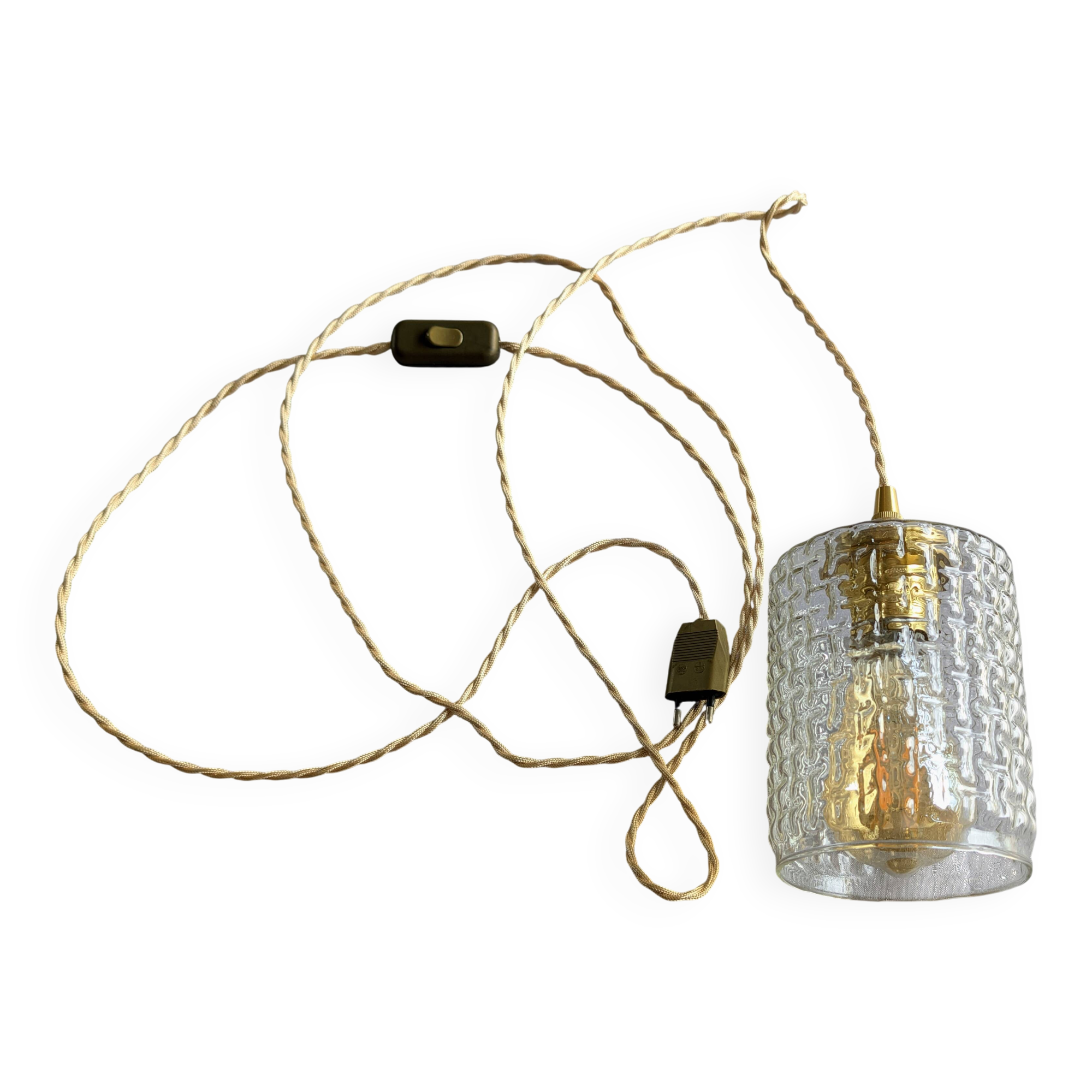 Hammered glass table lamp with vintage style shade