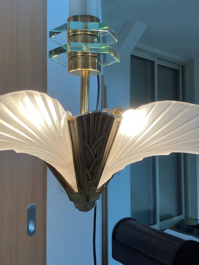 Bronze and molded glass chandelier, 1930s Art Deco style