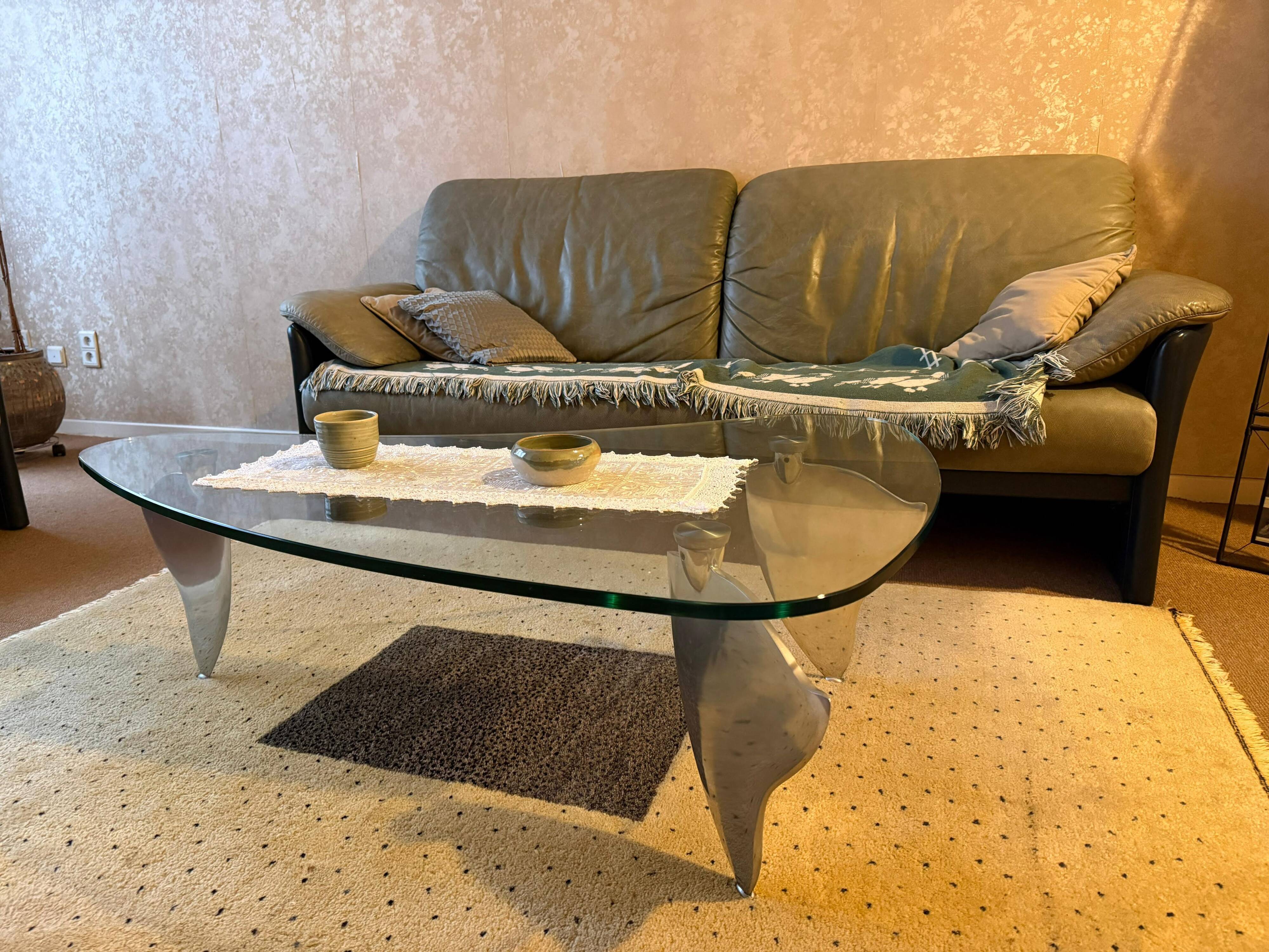 Table basse Flipper de Matthew Hilton