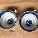 2 fine porcelain cups