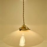 Opaline suspension