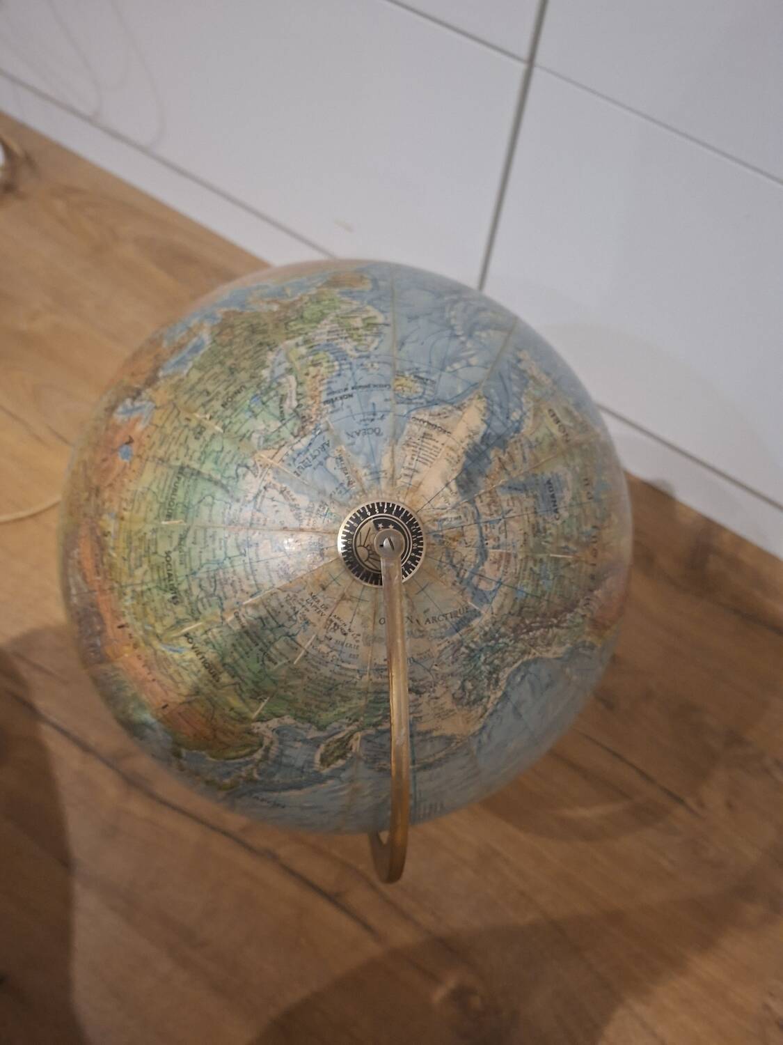 Illuminated globe, taride, 1970-1880, 30 cm