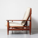 Brazilian modernist sofa cream leather Jean Gillon