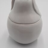 Pear-shaped porcelain box