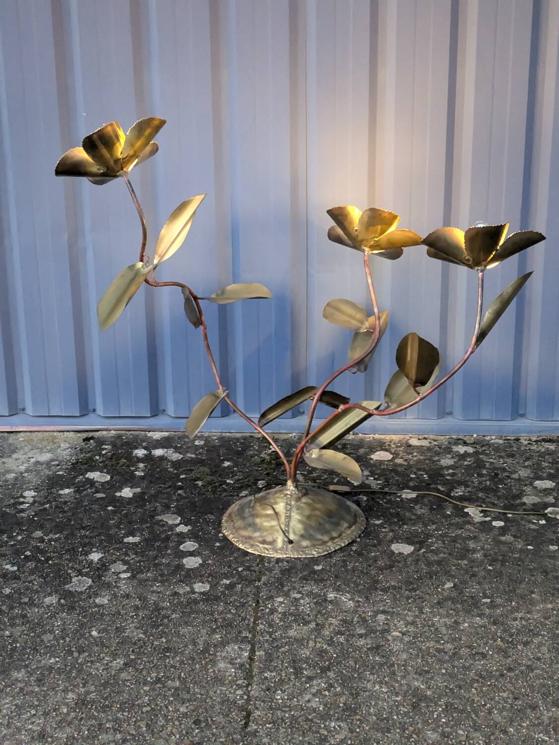 Vintage Brass Flower Floor Lamp - Hollywood Regency Style 1960s/1970s