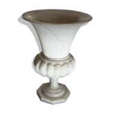 Alabaster lamp in neoclassical style